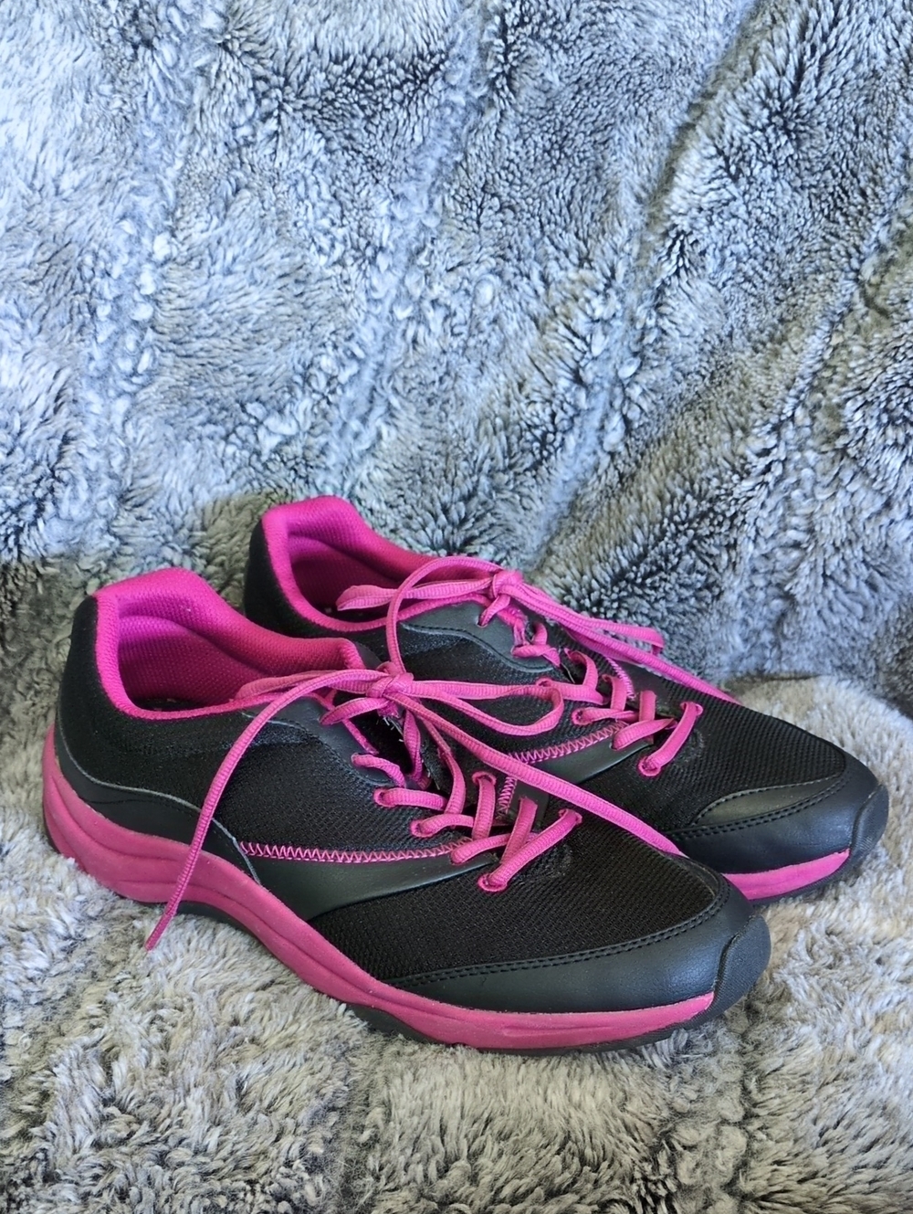 Women's Vionic Kona Sneakers Sz 9